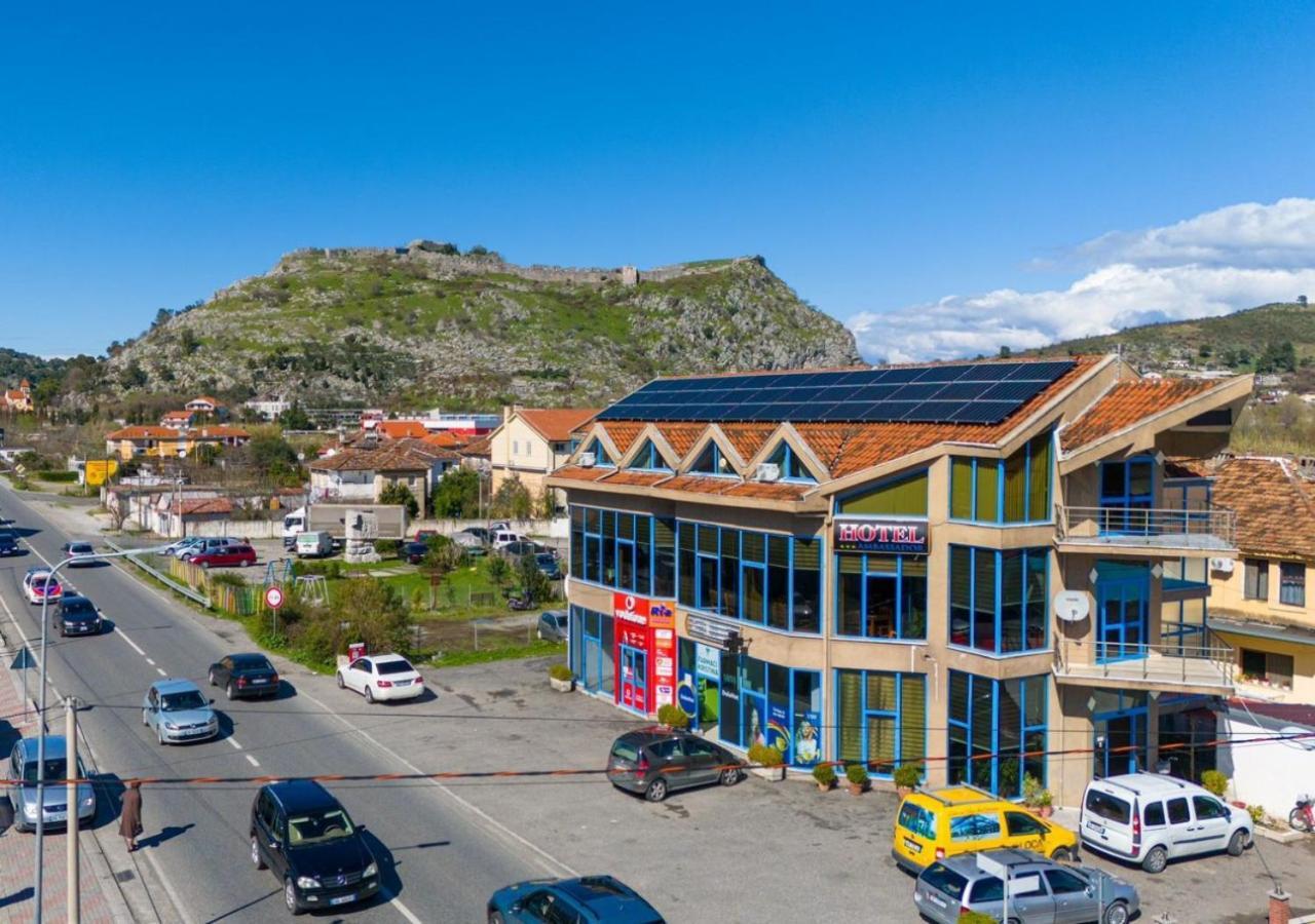 Hotel Ambasador Bahçallëk Buitenkant foto