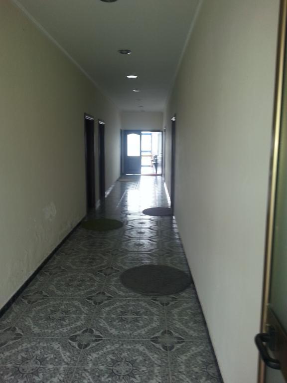 Hotel Ambasador Bahçallëk Buitenkant foto